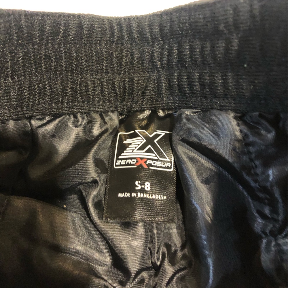 Boys Snow pants Size 8 Small ZeroXposur black Ski - Picture 6 of 9
